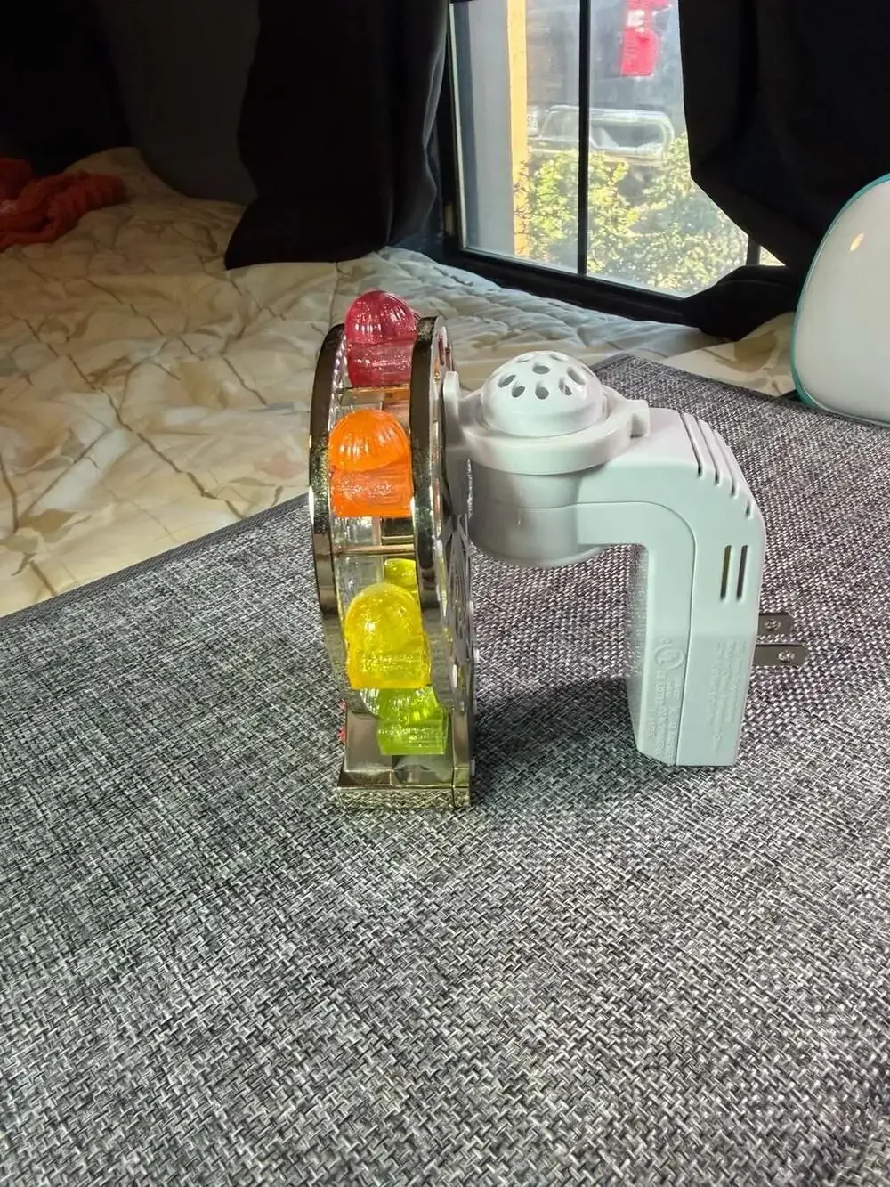 Bath & Body Works Ferris Wheel Light-Up Wallflowers Fragrance Plug